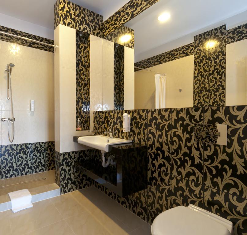 Hotel Oriza Gdow ภายนอก รูปภาพ