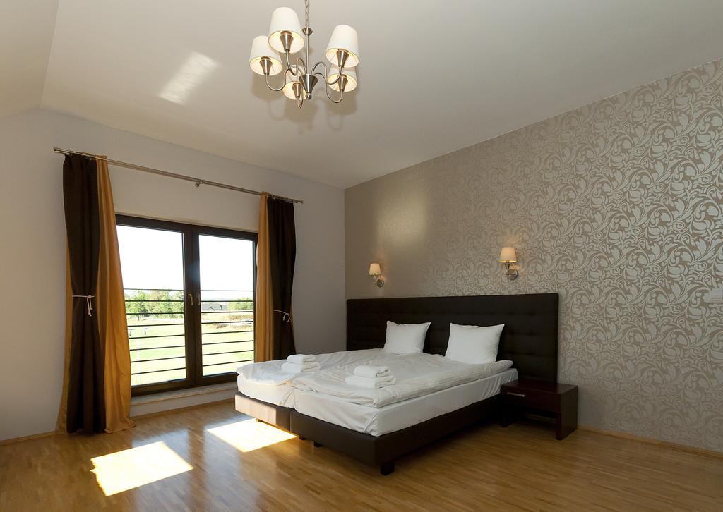 Hotel Oriza Gdow ภายนอก รูปภาพ