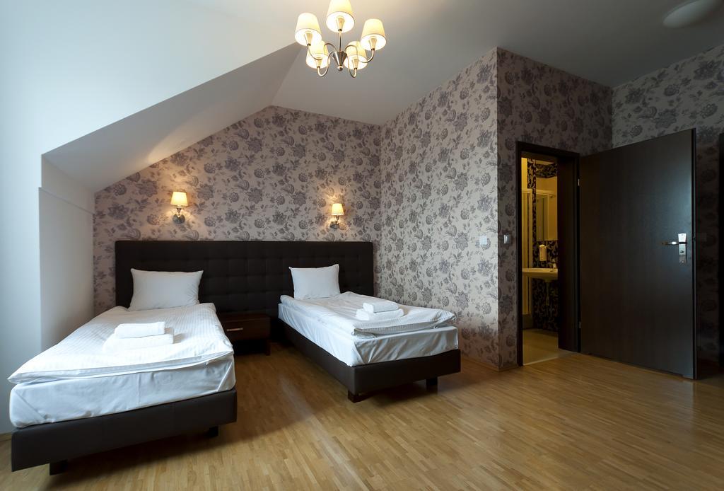 Hotel Oriza Gdow ภายนอก รูปภาพ
