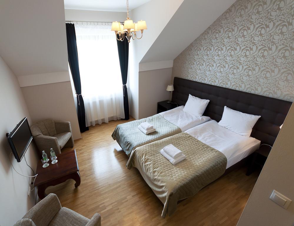 Hotel Oriza Gdow ภายนอก รูปภาพ