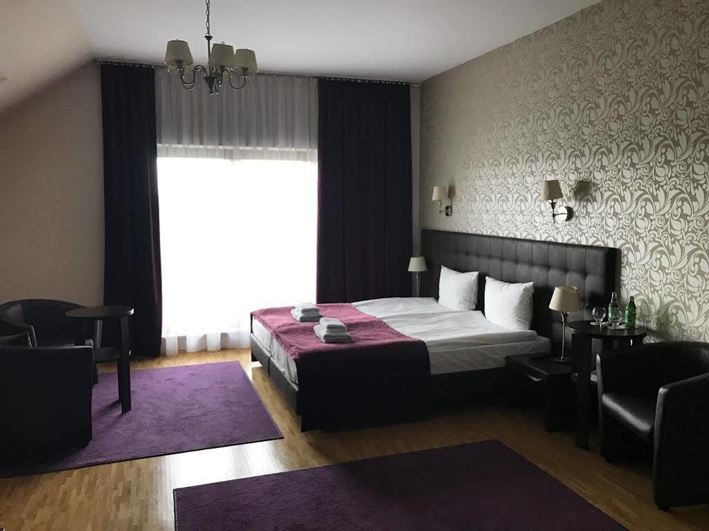 Hotel Oriza Gdow ภายนอก รูปภาพ